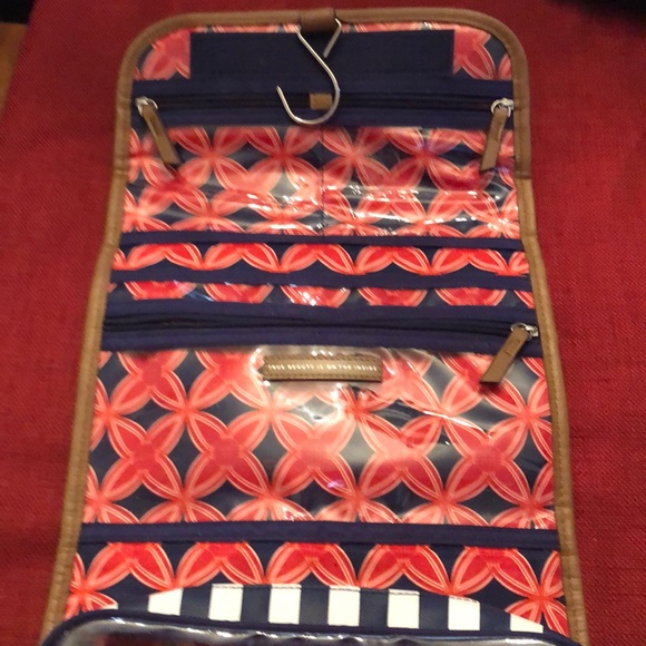 Stella and dot makeup holder - Picture 3 of 4